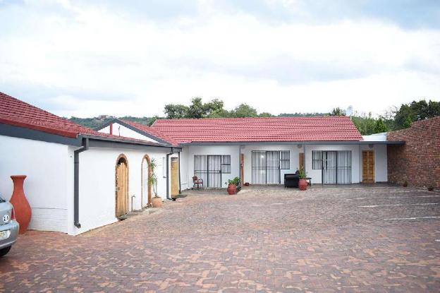 oppi hoek guesthouse