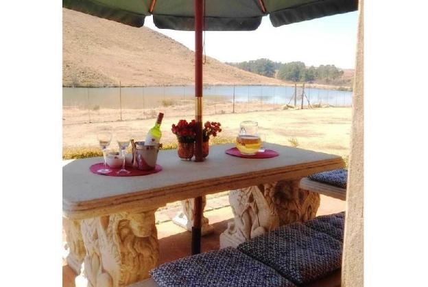 Fox And Squirrel,Dullstroom>>Belfast,3.5 star