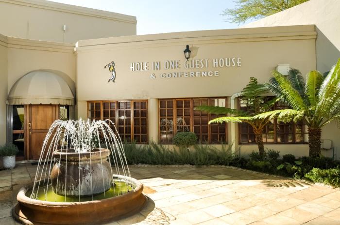 hole in one boutique hotel