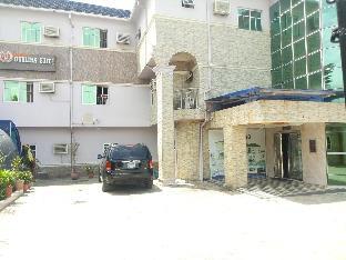 Dublina Suites,Ikeja>>Festac,3 star