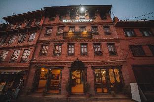 Vajra Guest House & Restaurant,Near Nyataponla Temple,3 star