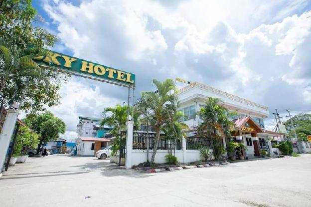 Sky Hotel Hlaing Thar Yar Yangon,Yangon Region>>Yangon,2 star