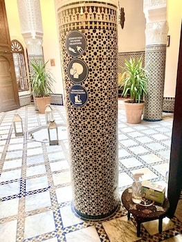 Riad Dar Pierre,Fez>>Fes,3 star