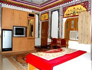 room-image