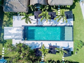 white palm hotel bali