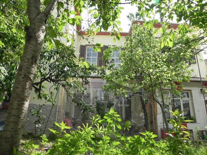 Lotus Garden Hostel,Konak>>Izmir,1 star