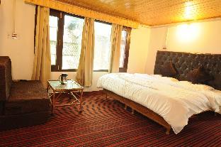 Kashmir House Pahalgam,,2 star