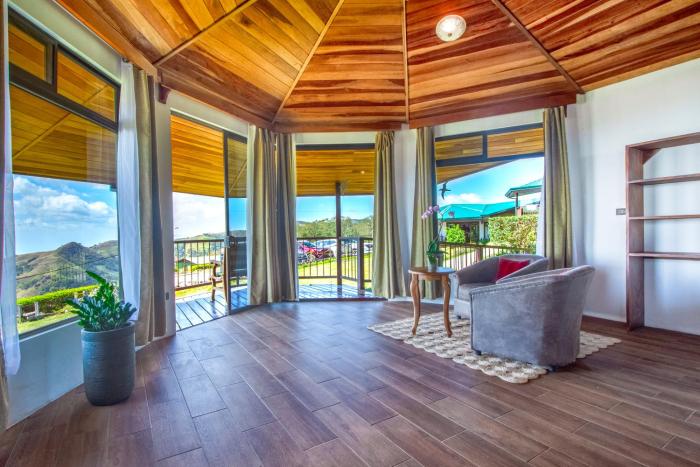 Hotel Tropico Monteverde,Puntarenas>>Monteverde,3 star