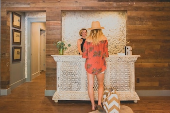 The Roost Ocean Springs,Jackson County>>Biloxi,4 star