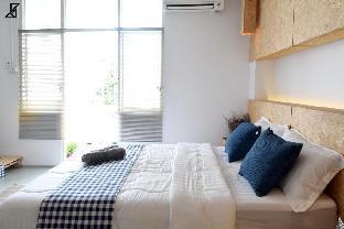 Hugger Hostel,Near Thavorn Museum,2 star