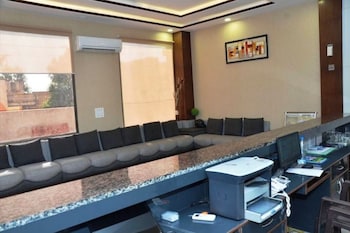 Hotel Fortune Blue,Railway Station Colony,3 star