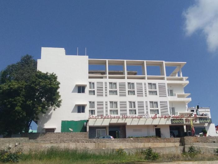 Shri Padham Heritage,Vivekanandapuram,3 star