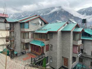 Tangle Woodvilla,Haripur,4 star