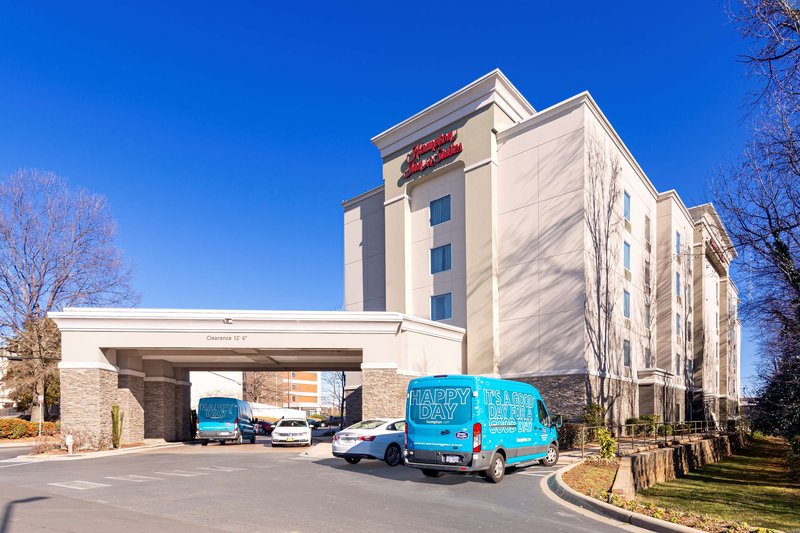 Hampton Inn & Suites Charlotte Airport