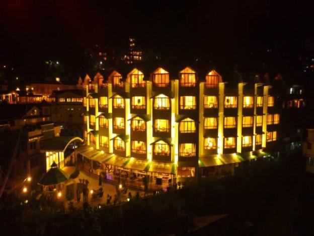 Crescent Resort,Mall Road,4 star