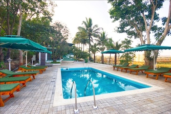 The Herb Farm,Mundhegaon,4 star