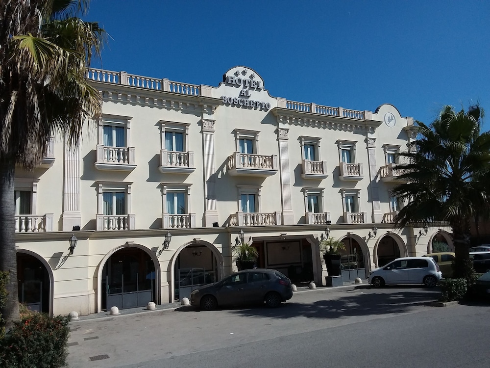 Hotel Al Boschetto,Castel Volturno>>Caserta,3 star