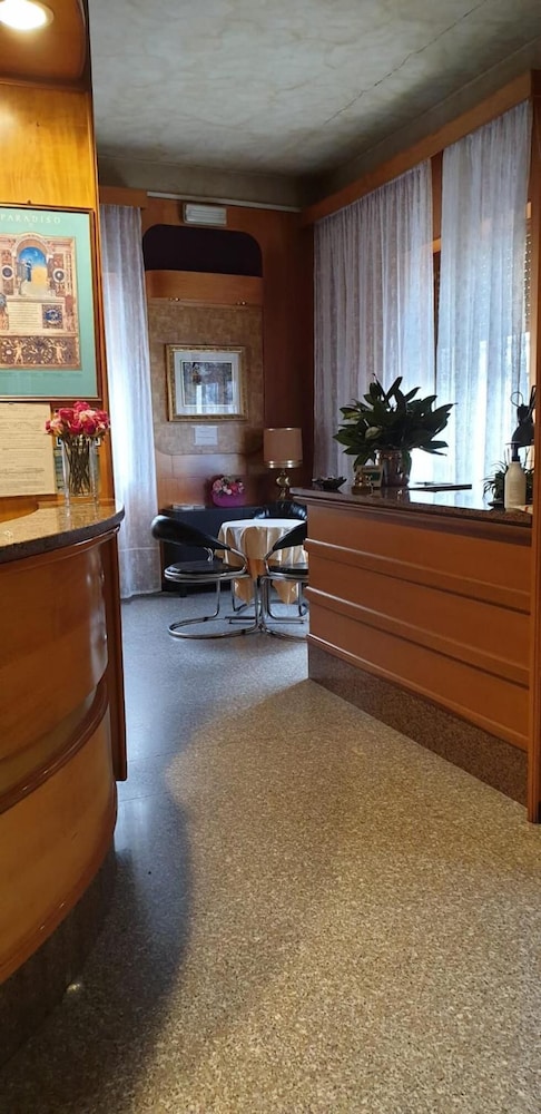 Albergo Ristorante Roma,Lombardy>>Legnano,2 star