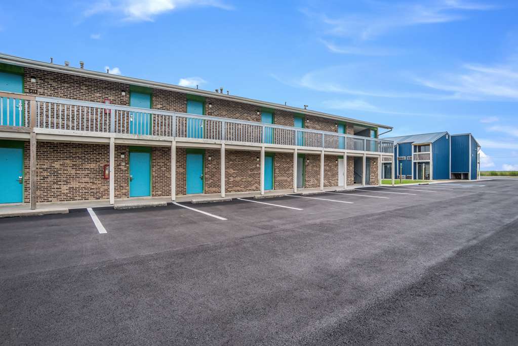 Rodeway Inn At Somers Cove Marina,,2 star