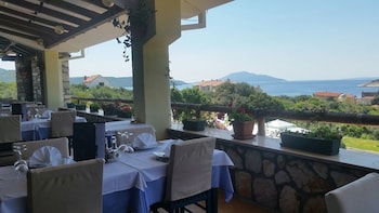 Hotel Zlatni Lav,Cres Island>>Cres,4 star