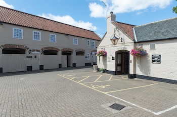 Green Dragon, Welton By Marston's Inns,Brough>>Beverley,4 star