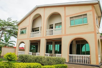 Novella Hotel &Amp Spa,In Lyantonde,2.5 star