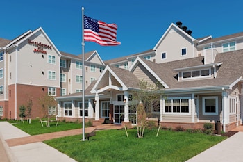 residence inn bismarck north