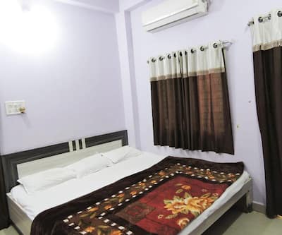 Hotel Shree Dev Palace,,3 star