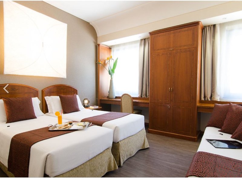 Hotel Dei Congressi,Eur>>Campagnano Di Roma,4 star