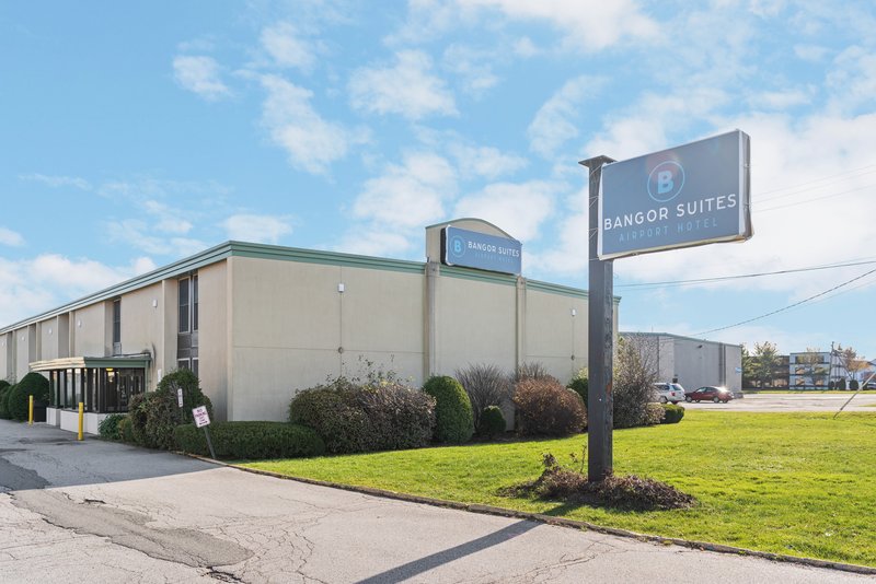 Quality Inn Bangor Airport,Brewer>>Bangor,4 star