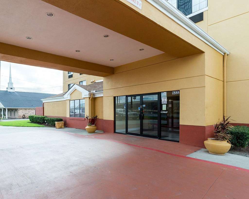 quality inn baytown near houston raceway park