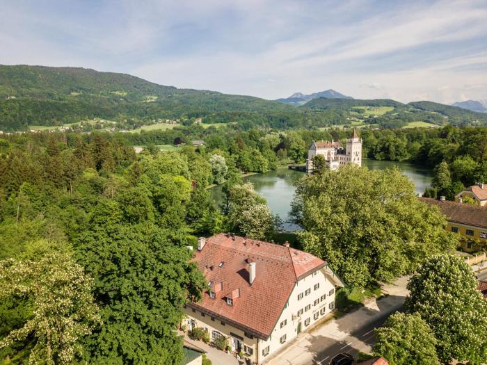 Der Schlosswirt Zu Anif - Biedermeier-Hotel Und Restaurant