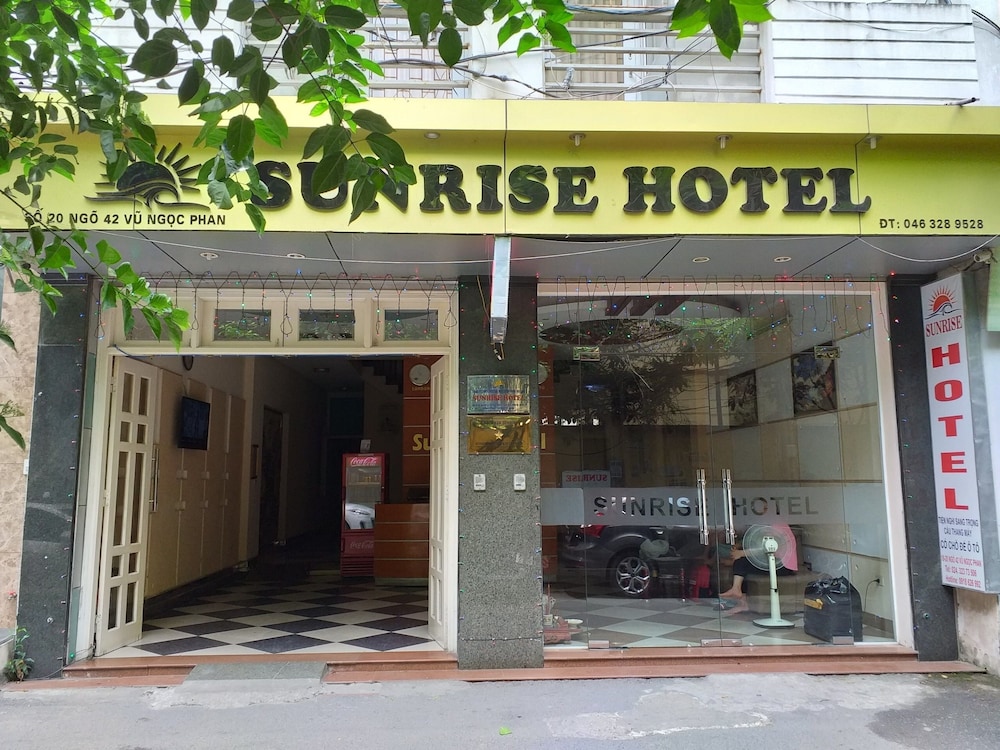 Sunrise Hotel,Lang Ha>>Hanoi,2 star