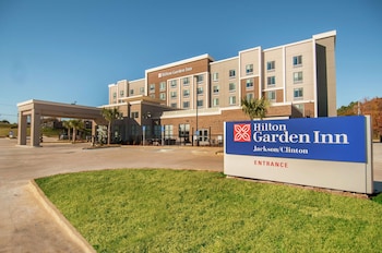 hilton garden inn jackson clinton
