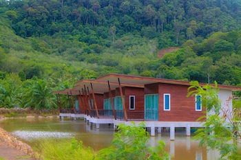 Amantra Lake View Resort,Klong Dao Beach>>Ba Kan Tiang Beach,3 star