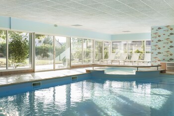 Hôtel D'angleterre,Near Thermes De Vittel,3 star