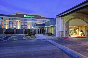holiday inn cincinnati riverfront by ihg