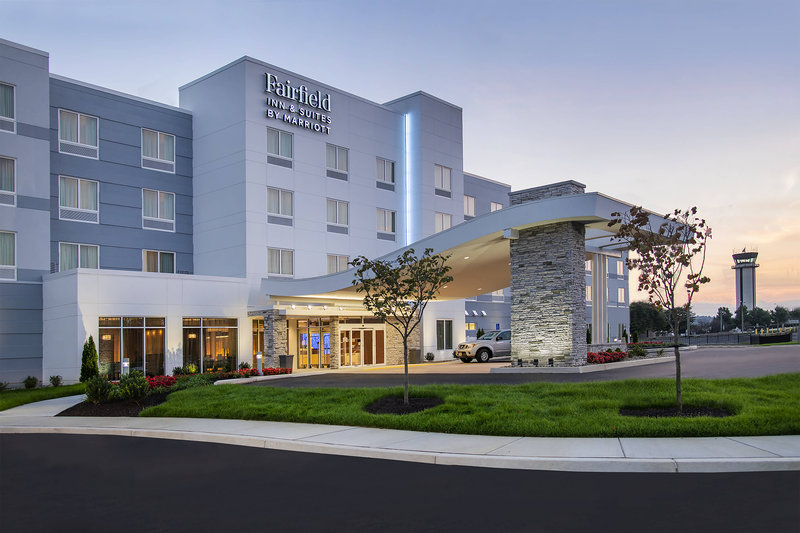 fairfield inn and suites by marriott harrisburg international airport