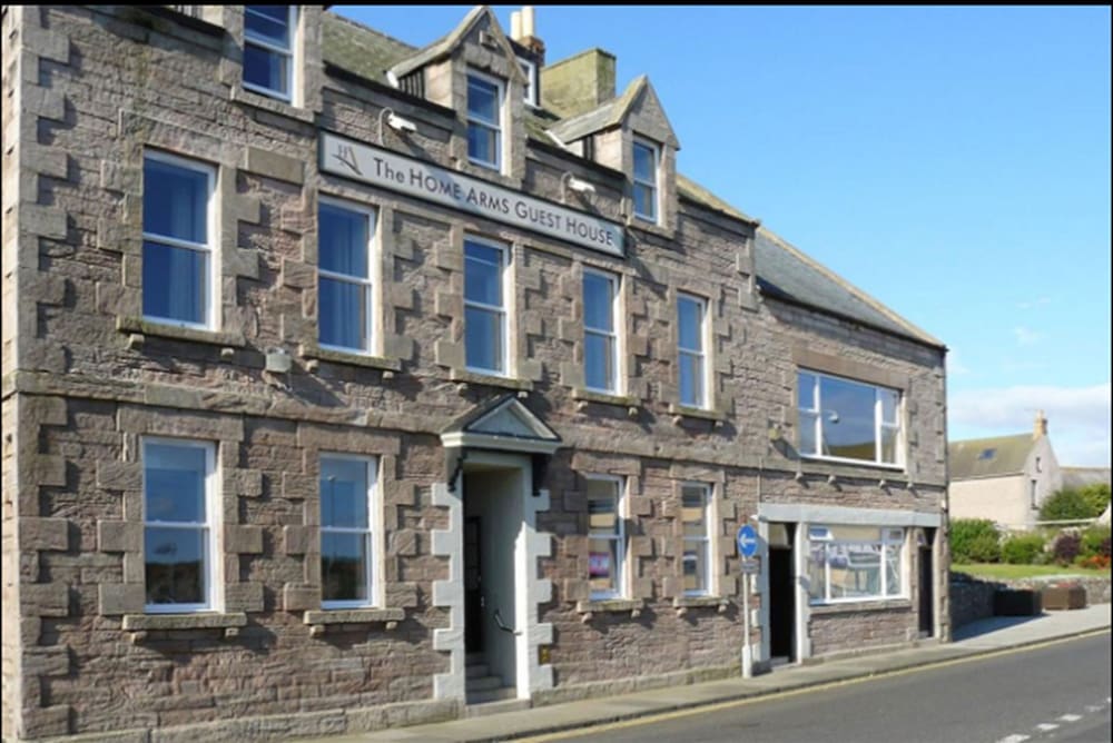 The Home Arms Guesthouse,Eyemouth>>Berwick-Upon-Tweed,3.5 star