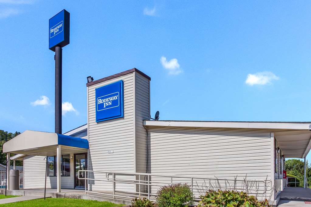 Motel 6 Cross Lanes, Wv - Goff Mountain Rd,Cross Lanes>>Charleston,2 star
