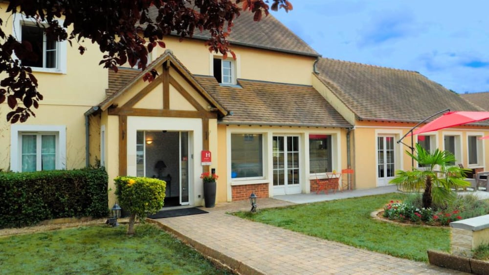 Hotel Hapy,Dreux>>Chartres,3 star