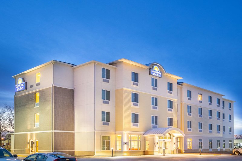 Days Inn & Suites By Wyndham Kearney,Minden>>Kearney,2.5 star