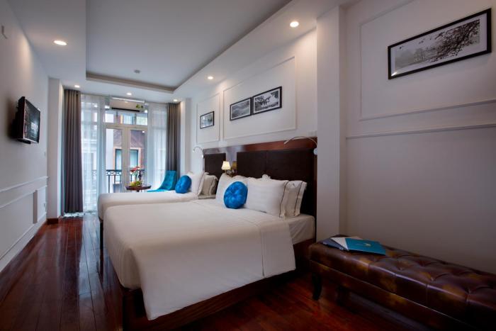 antique angel hotel