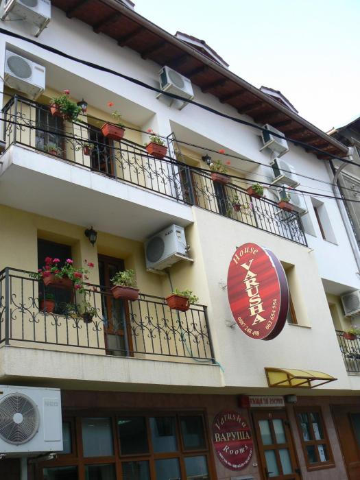 Hotel Varusha