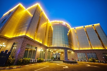 corinthia villa hotel
