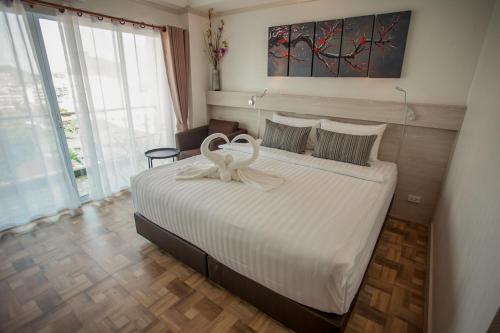room-image