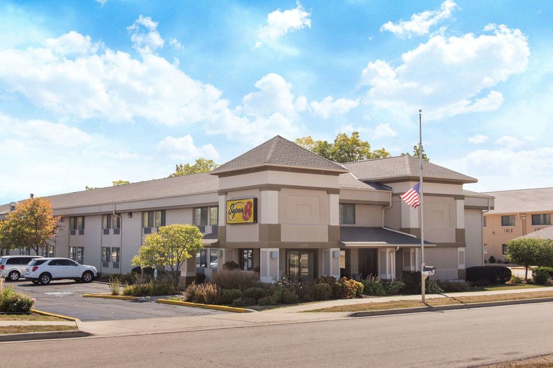 Super 8 By Wyndham Beloit,Janesville>>Beloit,2 star