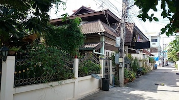 baan somboon guesthouse