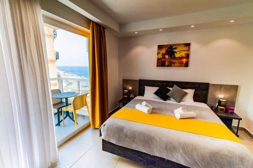 shoreline hotel