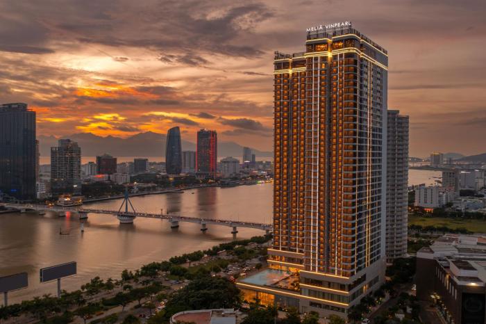 melia vinpearl danang riverfront